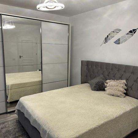 Magnific Lejlighed Oradea Eksteriør billede